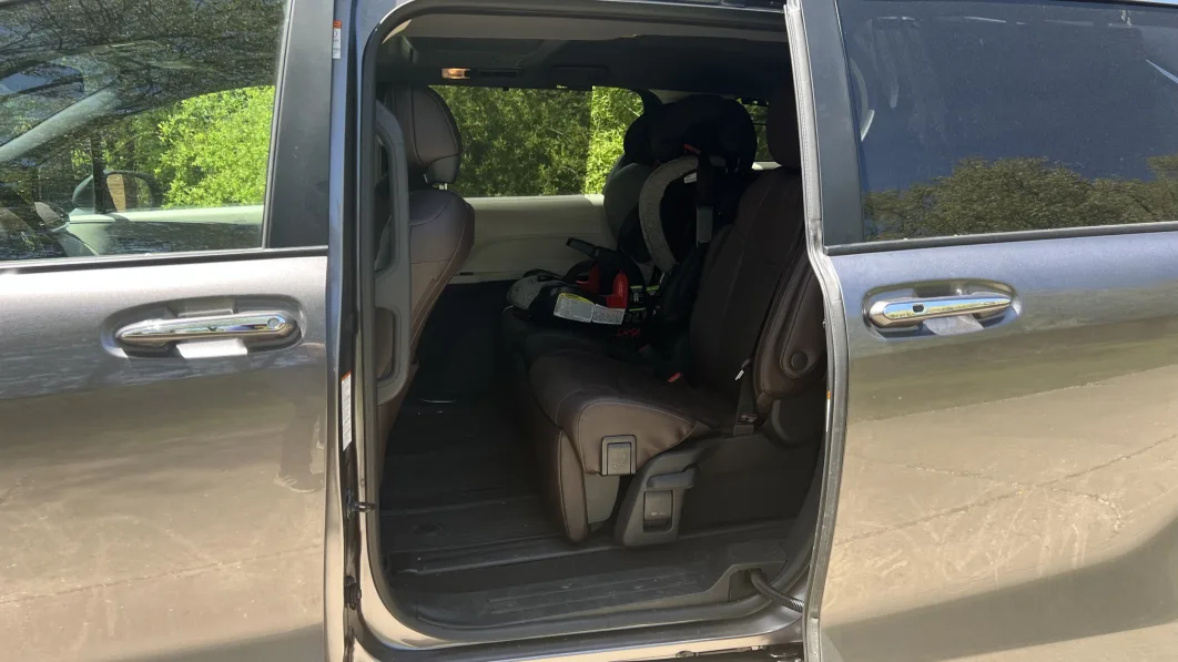 2023 Toyota Sienna - seat in normal position