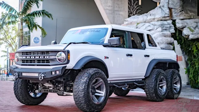 ford bronco lifted