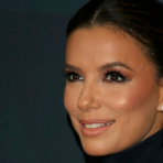 Eva Longoria, 49, loves this L'Oreal root spray — and it's down to $10 at Amazon