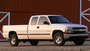 (LT) 4x2 Extended Cab 157.5 in. WB