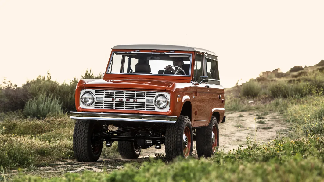 ICON BR Old School Ford Bronco