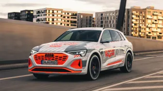 <h6><u>Audi E-Tron possible prototype shows up in electric German rally</u></h6>