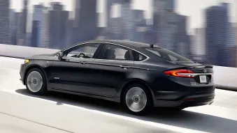 2017 Ford Fusion Hybrid and Energi: Quick Spin