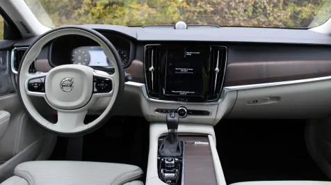 <h6><u>2021 Volvo V90 T6 Inscription interior</u></h6>