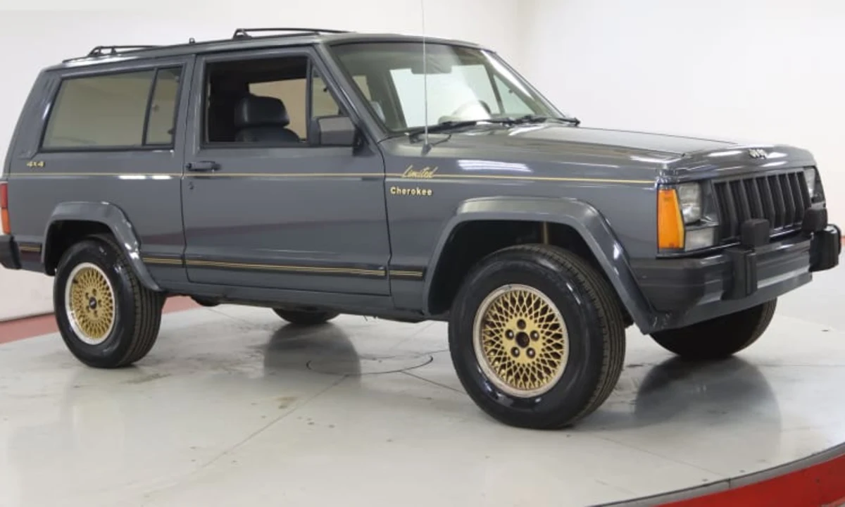 Who knew? Apparently the two-door '88 Jeep Cherokee Limited was a thing -  Autoblog