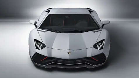 <h6><u>2022 Lamborghini Aventador LP 780-4 Ultimae, studio shots</u></h6>