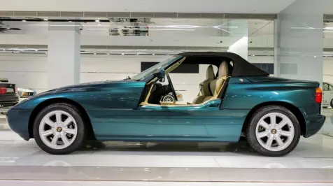 <h6><u>BMW Z1 pair among huge Bimmer collection up for auction</u></h6>