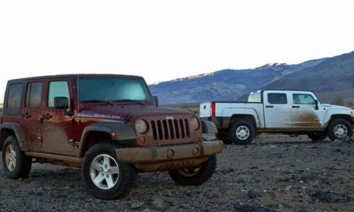 Autoblog Comparo: Jeep Wrangler Unlimited Rubicon vs. Hummer H3T - Autoblog