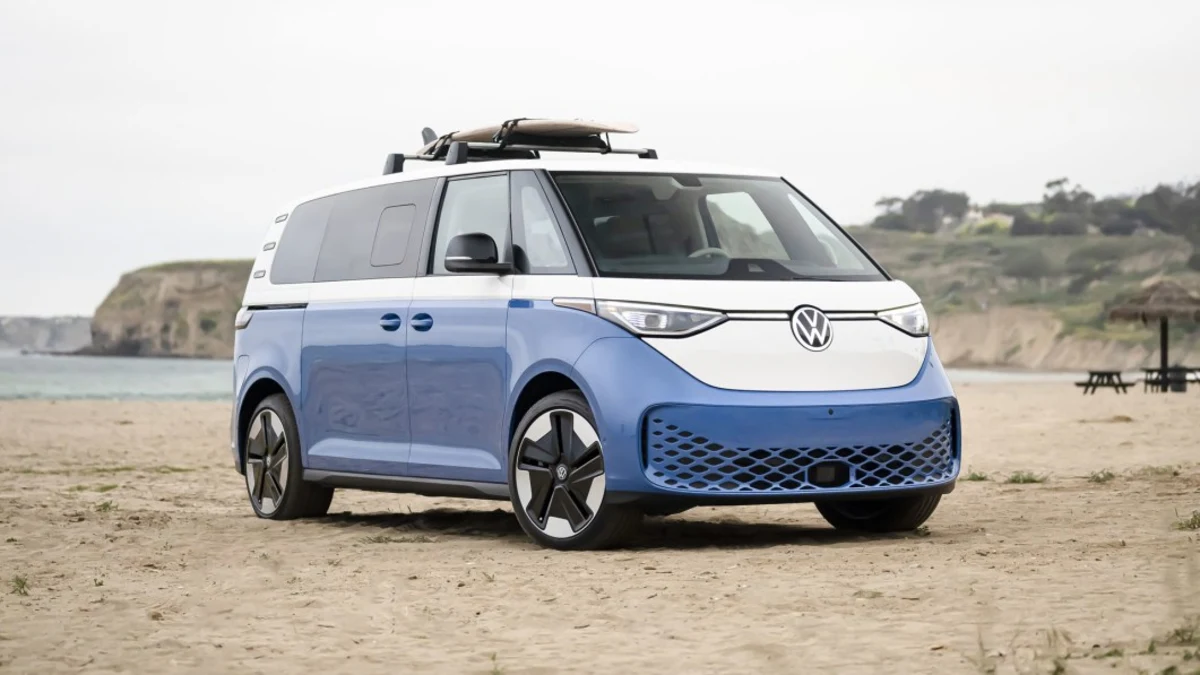 VW bus is reborn in America as the electric, three-row 2025 VW ID. Buzz
