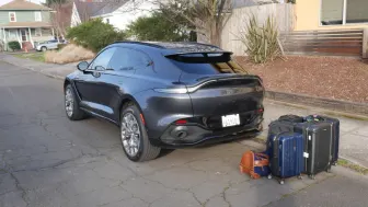 <h6><u>Aston Martin DBX Luggage Test | Is there actually U in Aston's SUV?</u></h6>