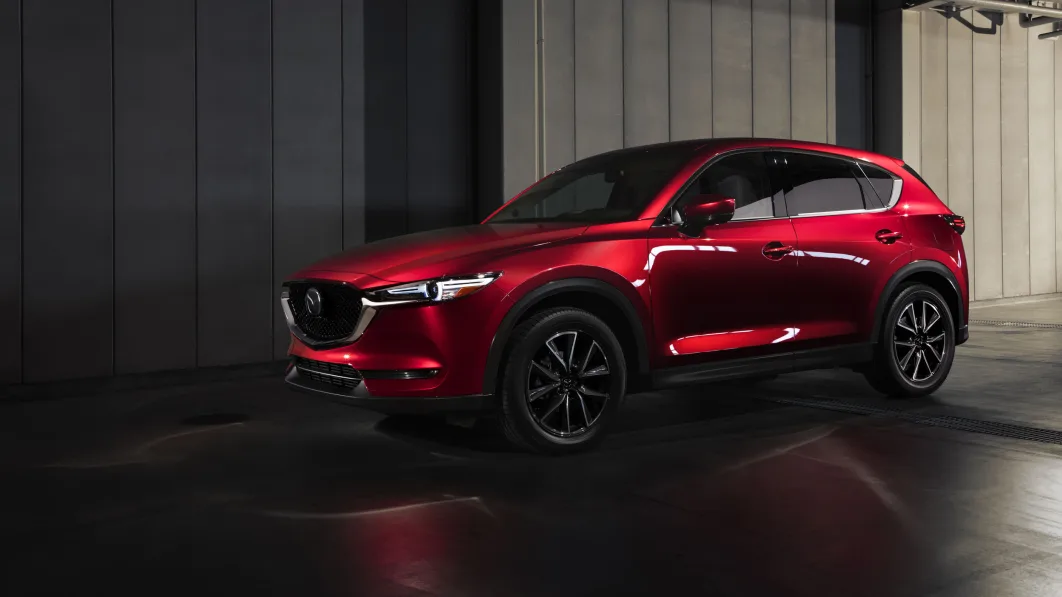 2017 Mazda CX-5 Front Three Quarter Exterior