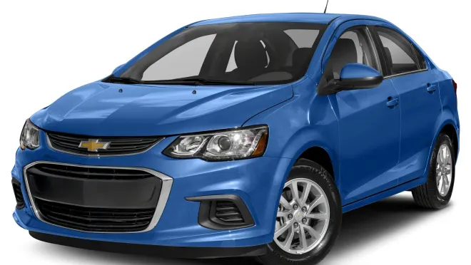  Revisión del sedán Chevrolet Sonic Premier 4dr 2020 - Autoblog