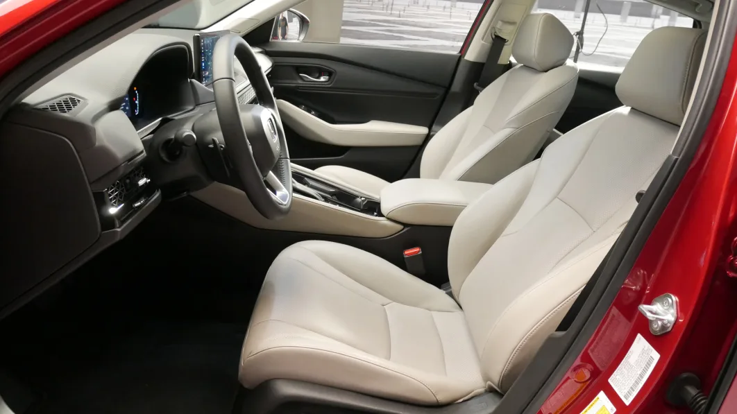 2023 Honda Accord Touring front seats