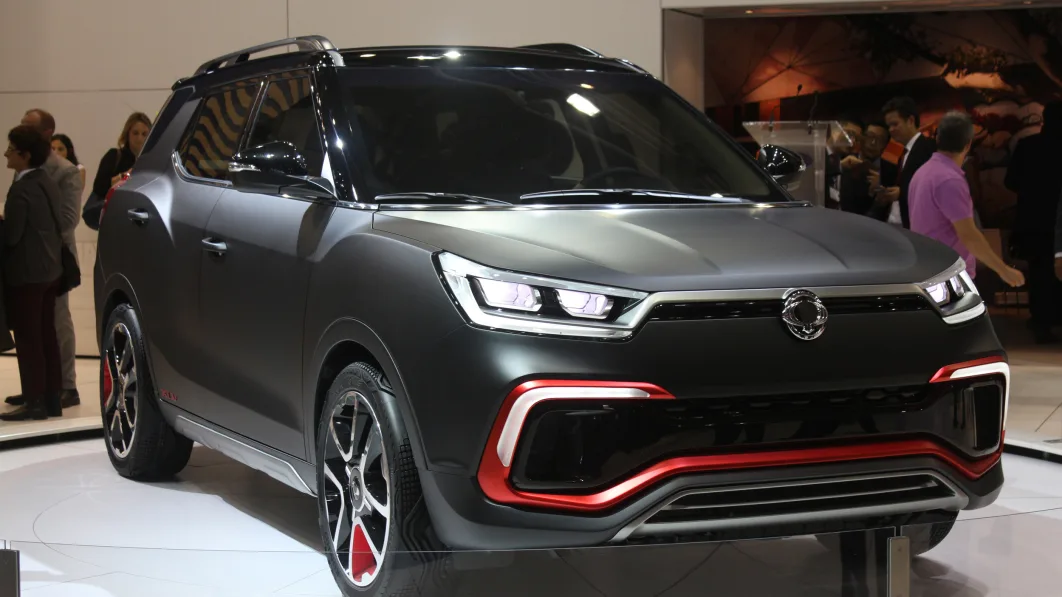 Ssangyong XLV Air concept unveiled at the 2015 Frankfurt Motor Show, front three-quarter view.