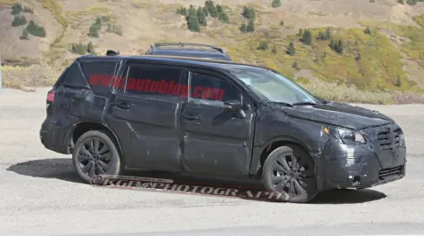 <h6><u>Subaru's three-row Tribeca replacement spotted testing with Explorer and CX-9 in tow</u></h6>