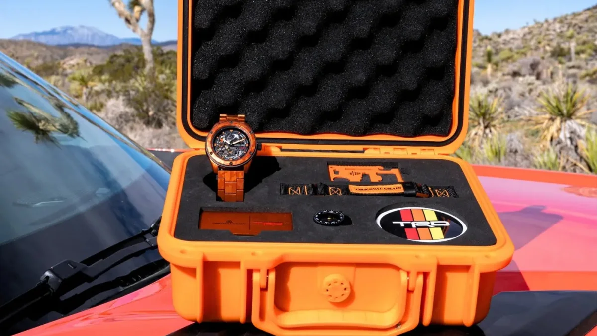 Toyota TRD Pro Solar Octane watch06