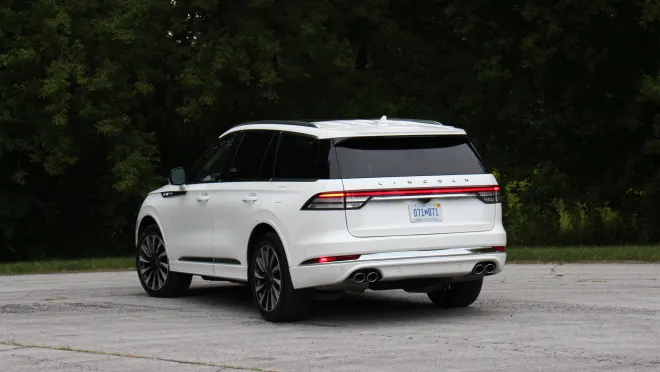 2022 Lincoln Aviator Review | American luxury in the best way - Autoblog