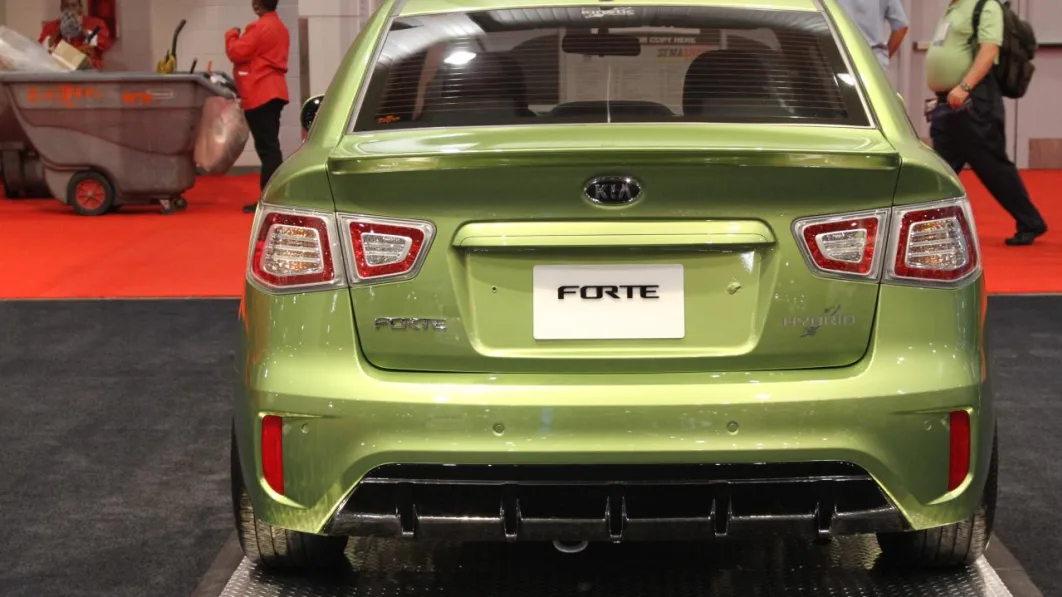 SEMA 2010: Kia Forte Hybrid Concept