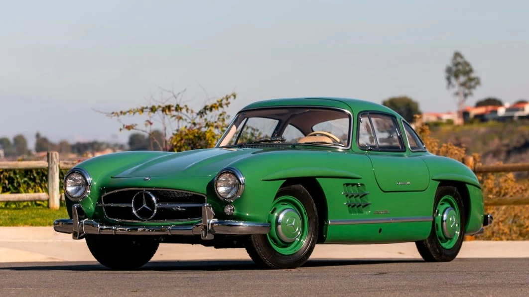 One-of-a-kind 1955 Mercedes-Benz 300SL headed to auction