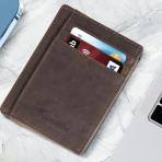 This men's wallet, down to $8, has 40,000 5-star ratings and arrives by Christmas