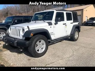 2017 Jeep Wrangler Pictures - Autoblog