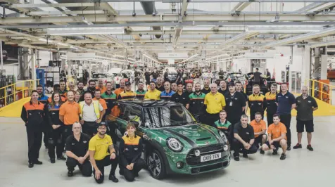 <h6><u>Mini's Oxford factory builds its 10 millionth car</u></h6>